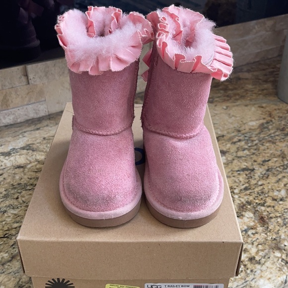 UGG Bailey Bow Ruffles size:6 - Picture 8 of 8
